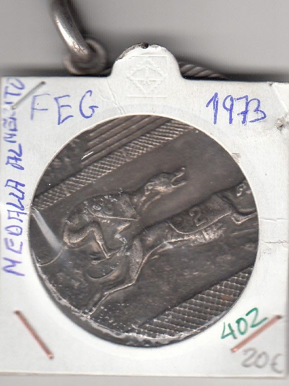 imagen-13-11394.jpg CRM0402 MEDALLA AL MERITO FEDERACION GALGOS 1973 - Imagen 1