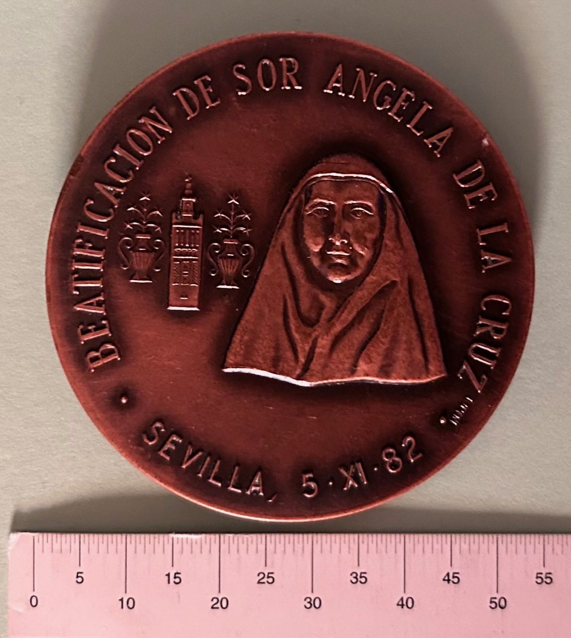 imagen-13-11982.jpg CREXP236 MEDALLA SEVILLA BEATIFICACION SOR ANGELA JUAN PABLO II 1982 VER FOTO - Imagen 1