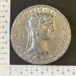 CREXP400 PISAPAPELES DE PLOMO IMITACION A MONEDA ROMANA