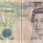 CRBX0910 BILLETE IRLANDA 5 POUNDS USADO