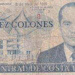 CRBX1330 BILLETE COSTA RICA 10 COLORES 1986 USADO
