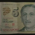 CRBX2598 BILLETE SINGAPUR 5 DOLARES MBC