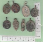 CRM0514 LOTE DE 8 MEDALLA RELIGIOSA A IDENTIFICAR BC - Imagen 2