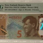 CRPMG054 BILLETE ENCAPSULADO NUEVA ZELANDA 5 DOLARES 2015-16 P-191A PMG 67