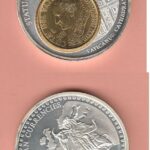 E2160 MEDALLA VATICANO 284 GRAMOS PLATEADA Y OTRA 4,5 GR DORADA EBC 20