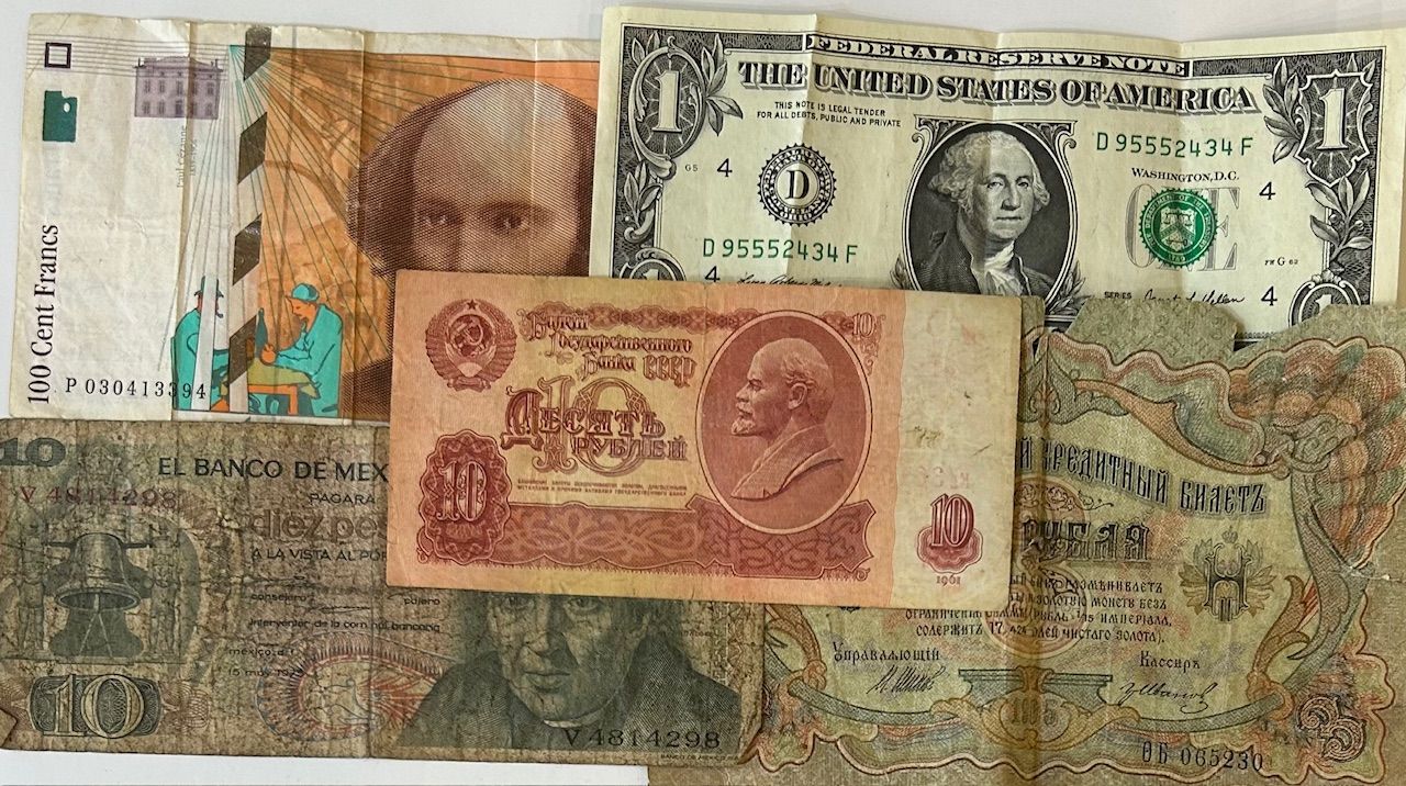 CRBL0543 CRBL0543 LOTE DE 5 BILLETES EXTRANJEROS DIFERENTES - Imagen 1